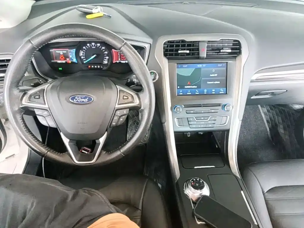 Ford Mondeo New Energy 2019 — фото 10