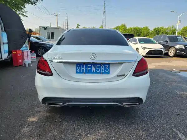 Mercedes-Benz C-Class 2019