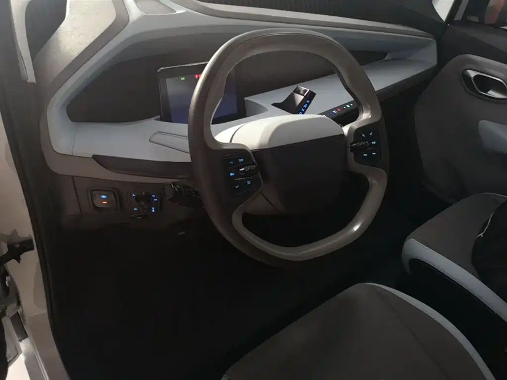 Wuling Nano EV 2022 — фото 10