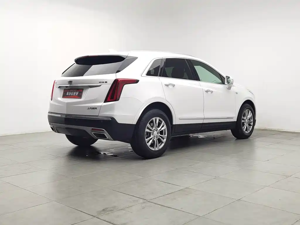 Cadillac XT5 2020 — фото 2