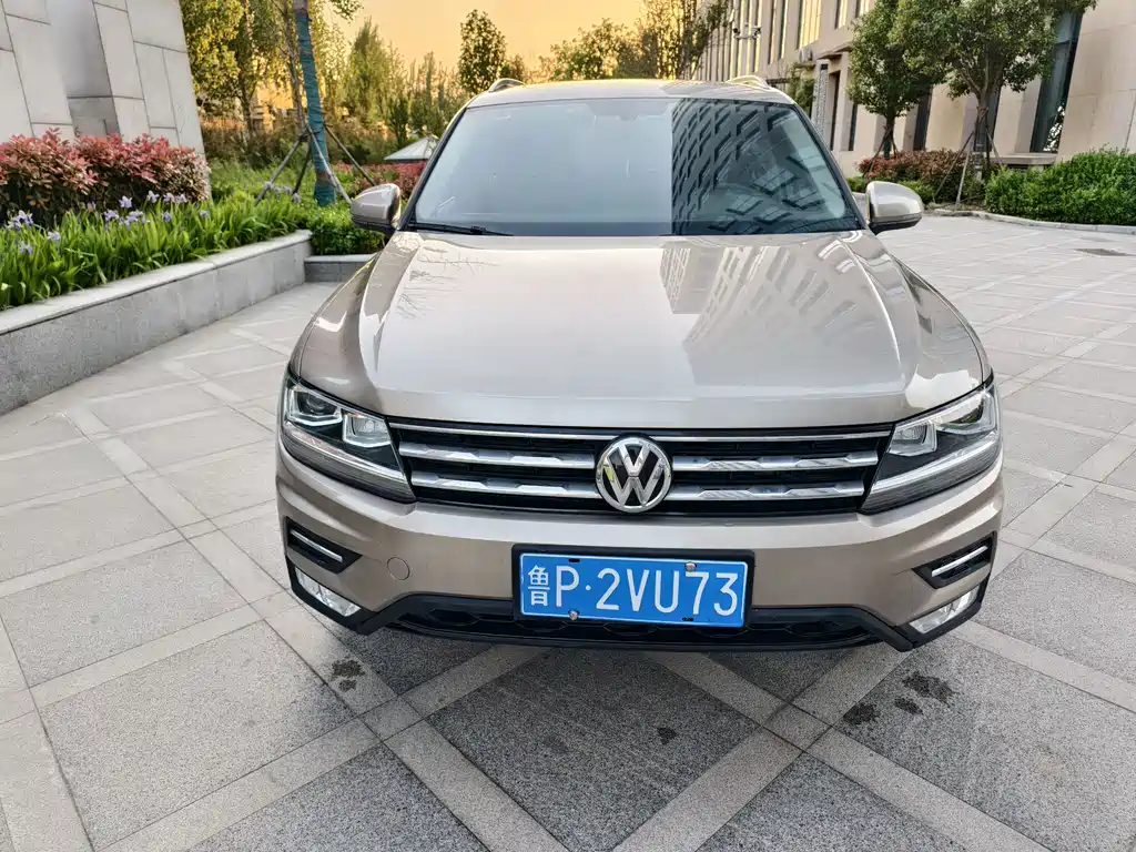 Volkswagen Tiguan L 2019 — фото 2