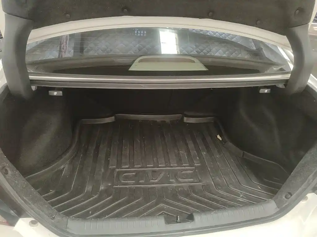 Honda Civic 2014 — фото 19