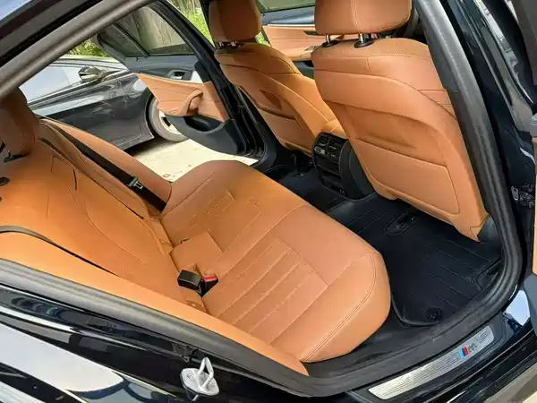 BMW 5 Series 2023