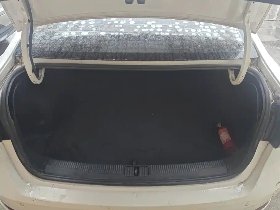 Roewe i5 2019