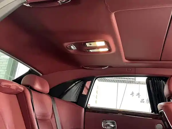 Rolls-Royce Ghost 2015