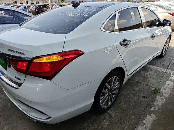 Hyundai Mistra 2017