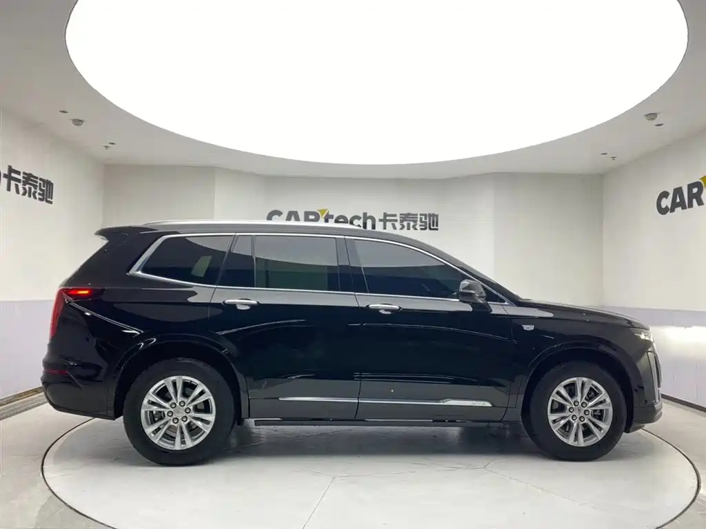 Cadillac XT6 2021 — фото 5