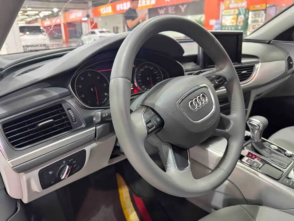 Audi A6L 2014 — фото 13