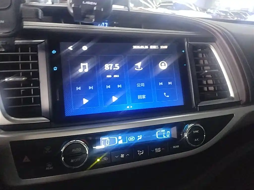 Toyota Highlander 2021 — фото 13