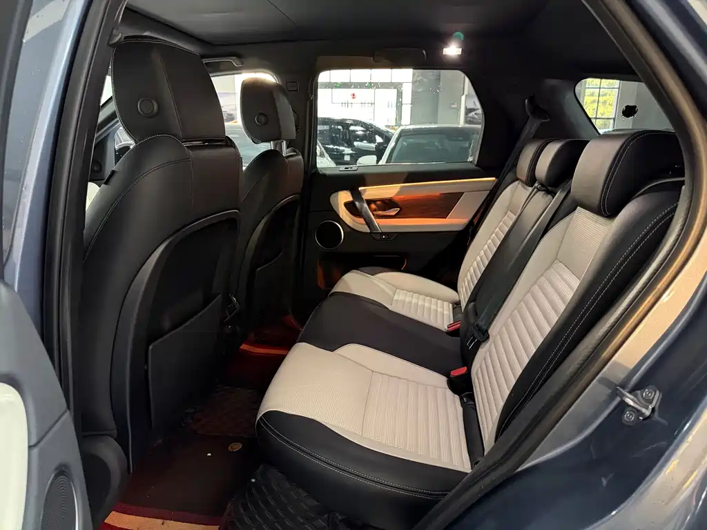 Land Rover Discovery Sport 2021 — фото 9