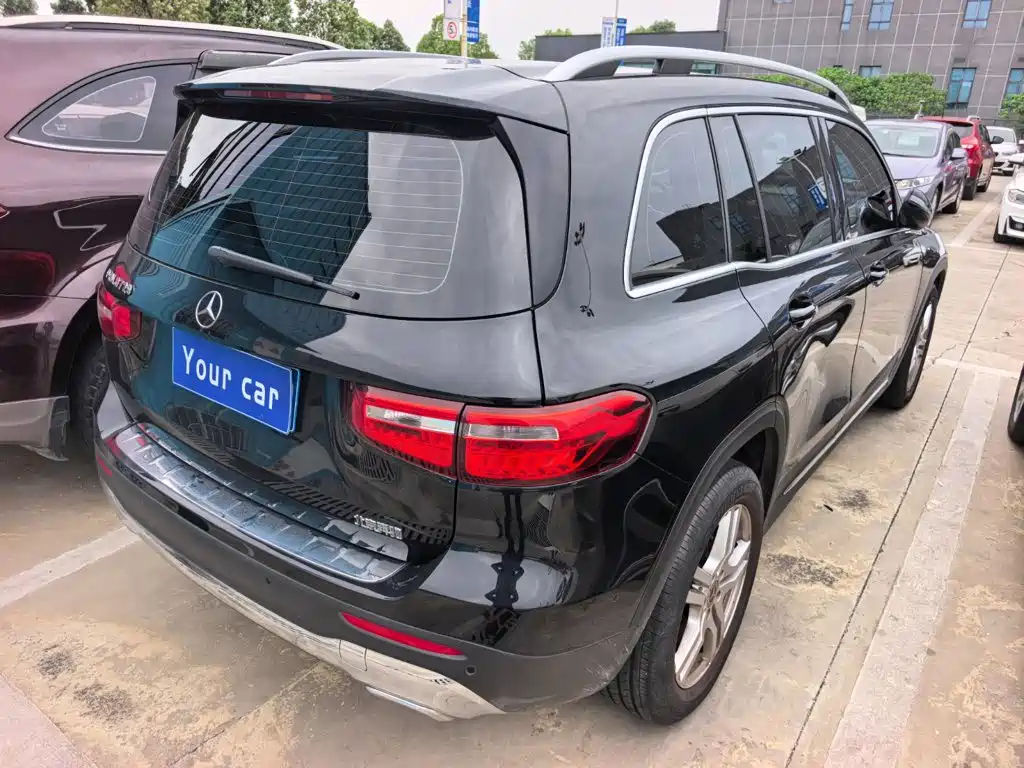 Mercedes-Benz GLB 2021