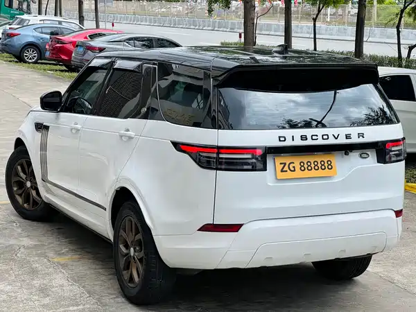 Land Rover Discovery 2018
