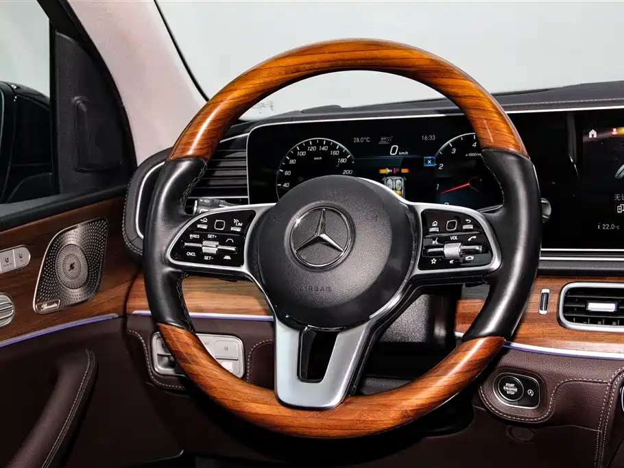 Mercedes-Benz GLS 2023 — фото 15