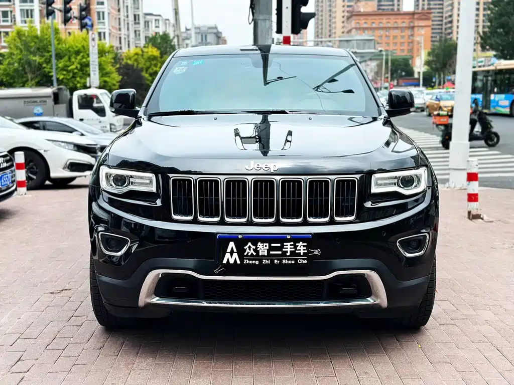 Jeep Grand Cherokee 2015 — фото 4