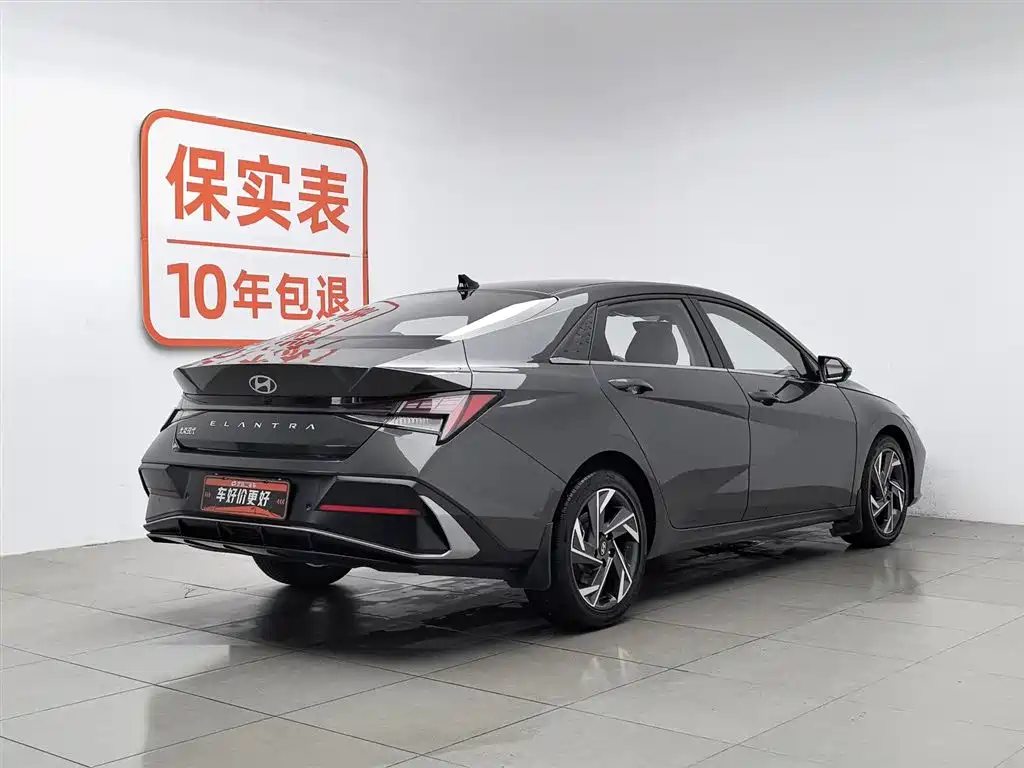 Hyundai Elantra 2025 — фото 2
