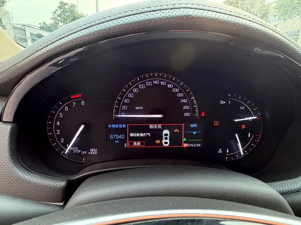 Cadillac XTS 2019 — фото 11