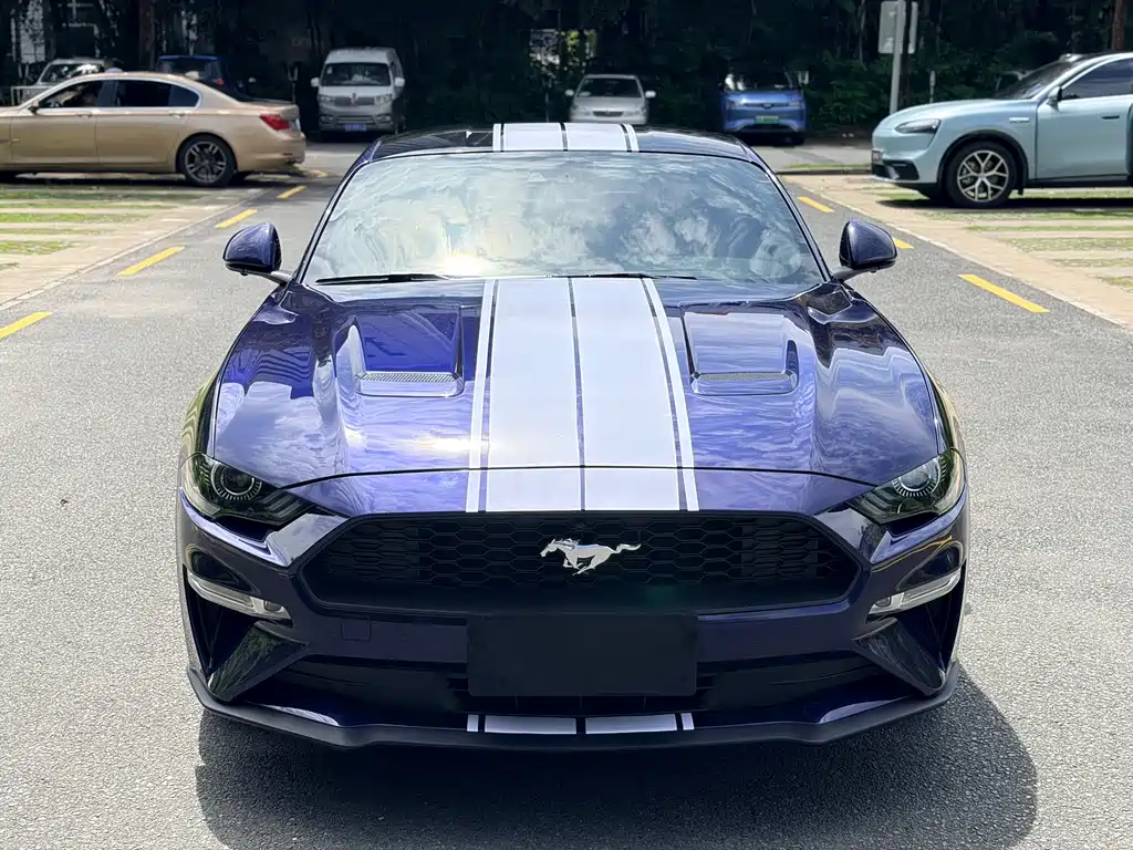 Ford Mustang 2020 — фото 2