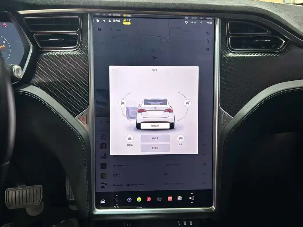 Tesla Model X 2017 — фото 9