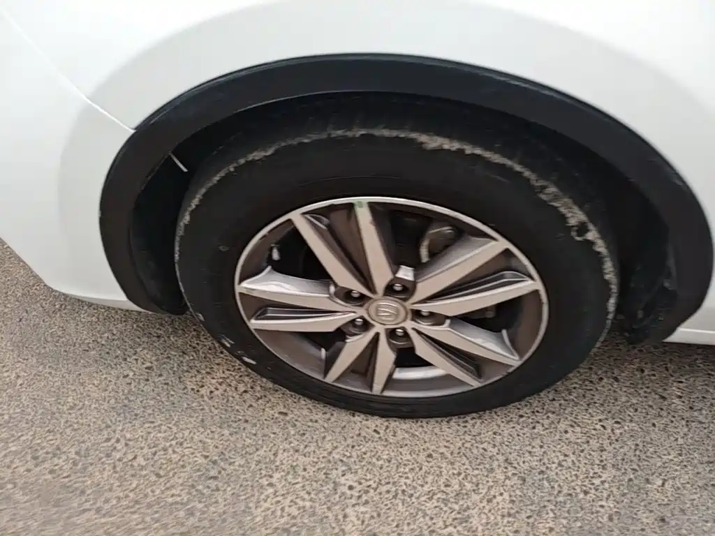 Changan Eado XT 2018 — фото 23