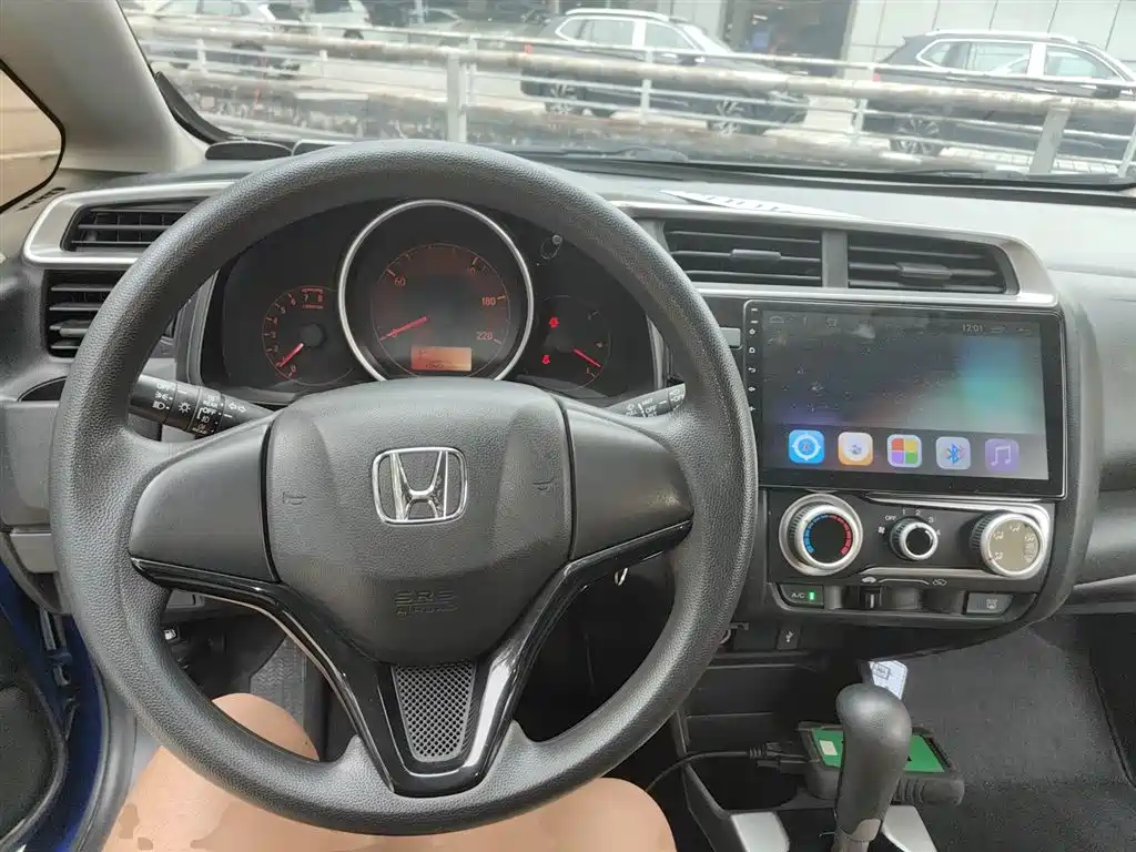 Honda Fit 2019 — фото 6