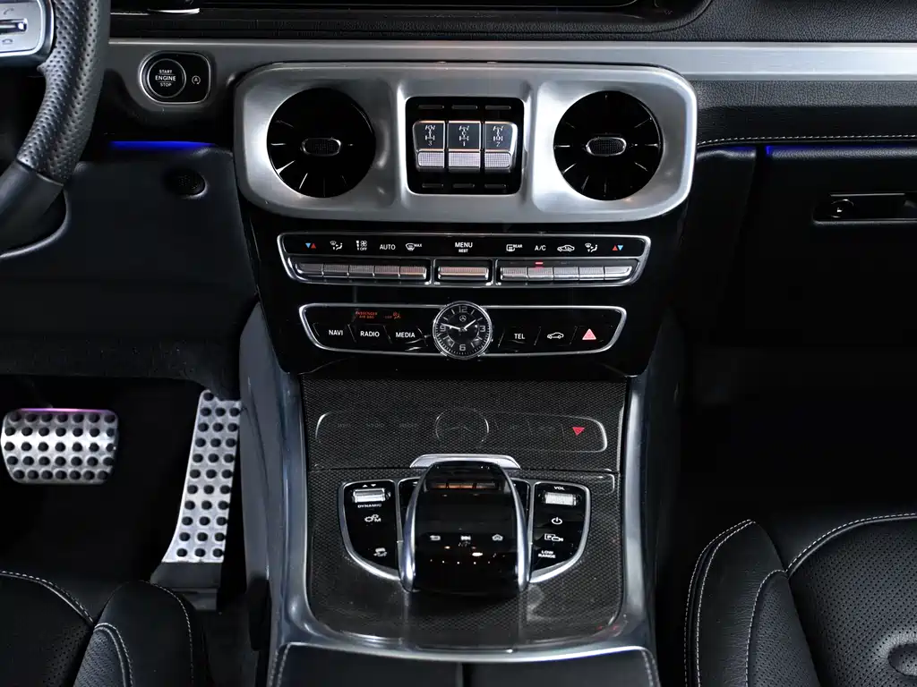 Mercedes-Benz G-Class 2019 — фото 17