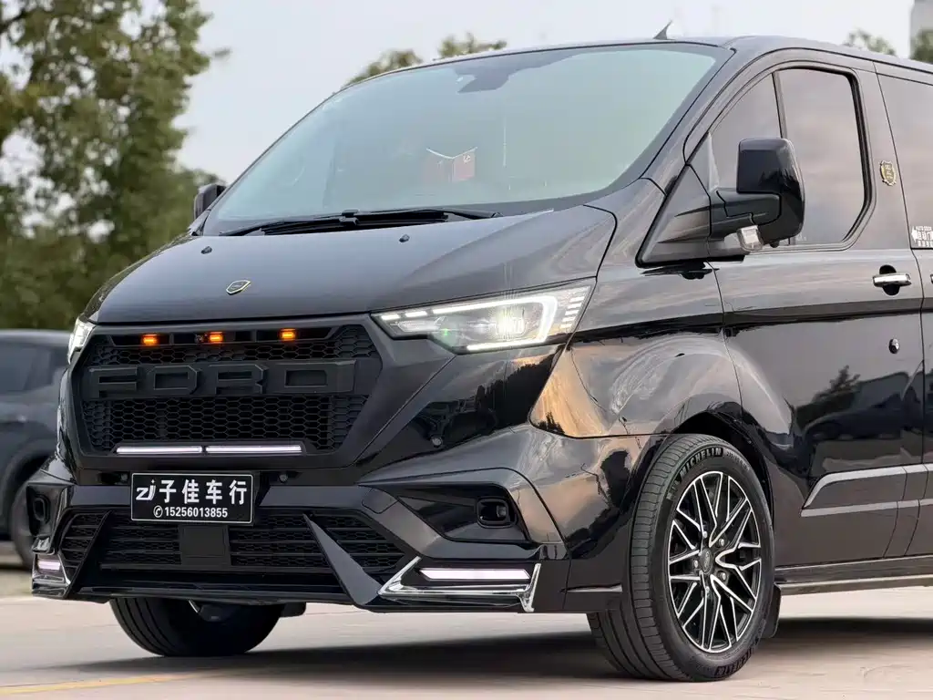 Ford Tourneo 2022 — фото 10