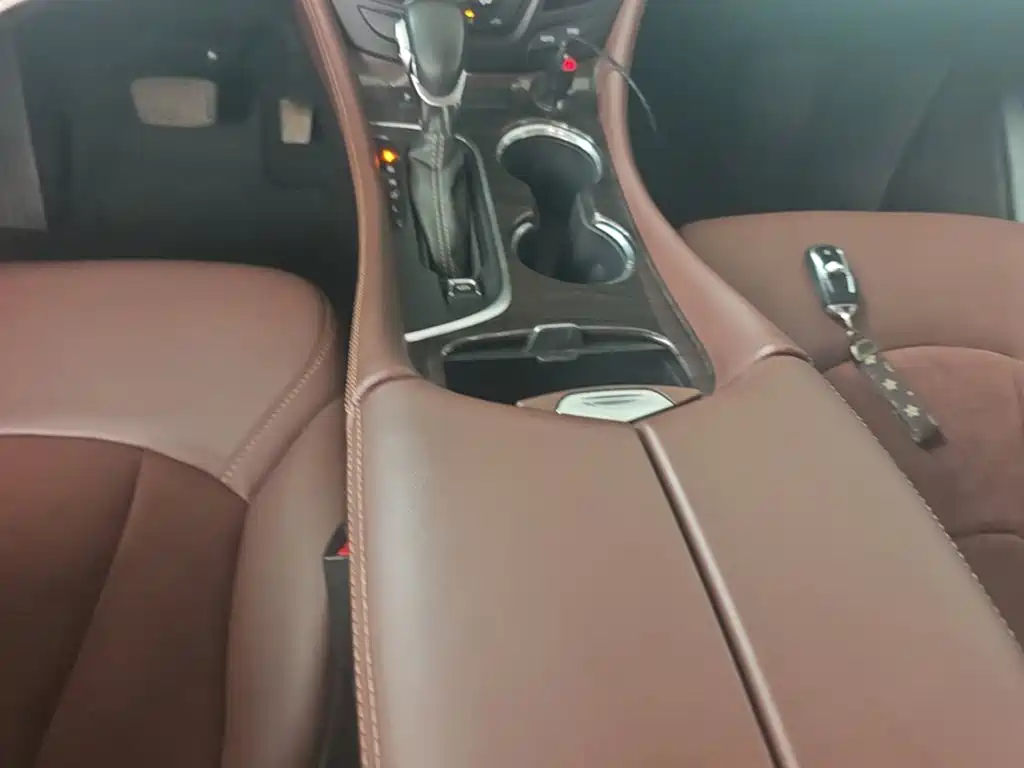 Buick Envision Plus 2017 — фото 14