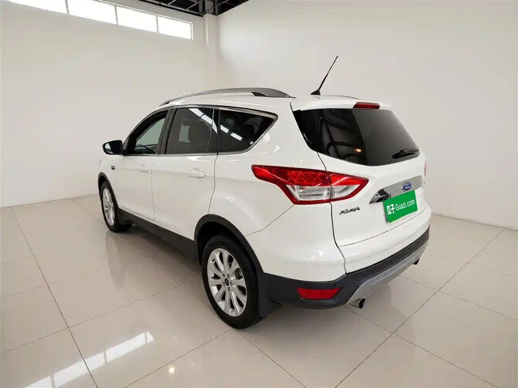 Ford Kuga 2016 — фото 5