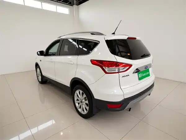 Ford Kuga 2015