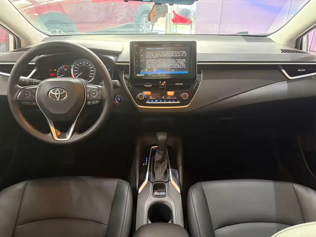 Toyota Corolla 2023 — фото 16