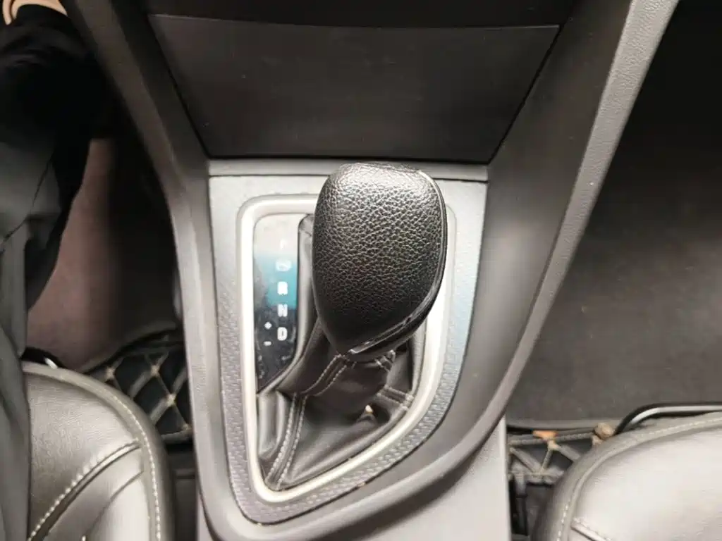 Buick Excelle 2019 — фото 14