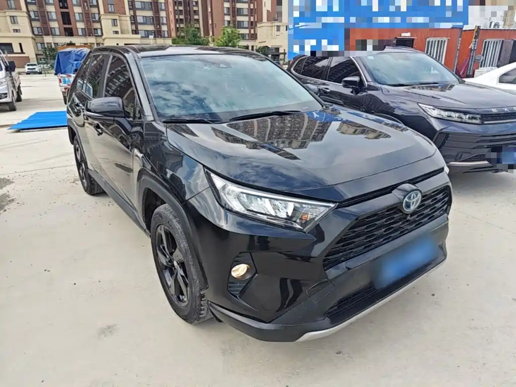 Toyota RAV4 2021 — фото 22