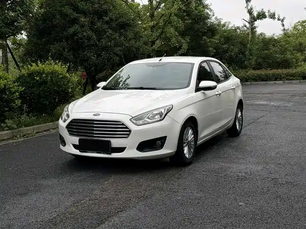 Ford Escort 2015