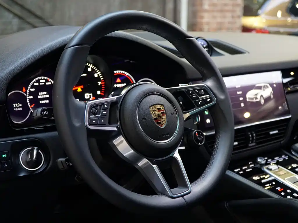 Porsche Cayenne 2022 — фото 22