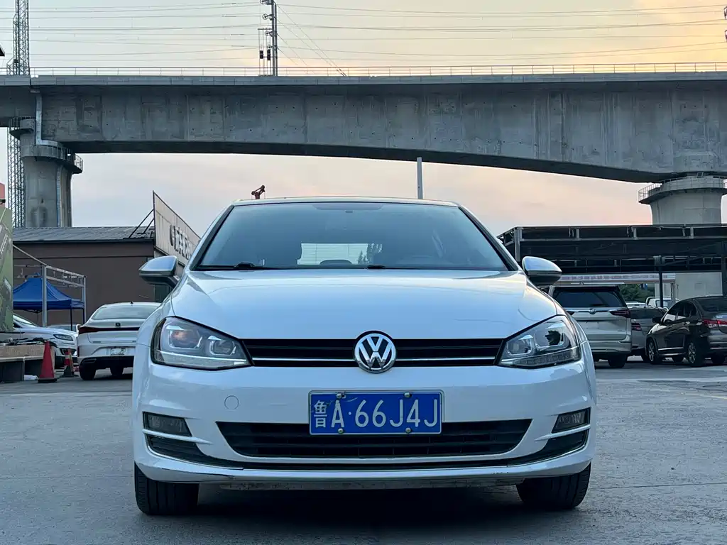 Volkswagen Golf 2016