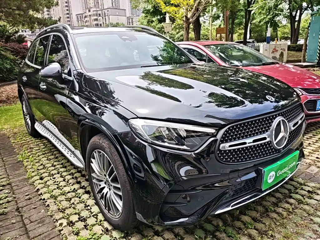 Mercedes-Benz GLC 2025