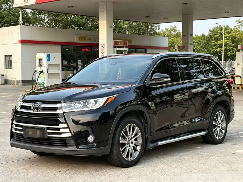 Toyota Highlander 2021
