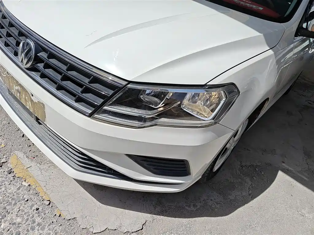 Volkswagen Jetta 2017 — фото 24