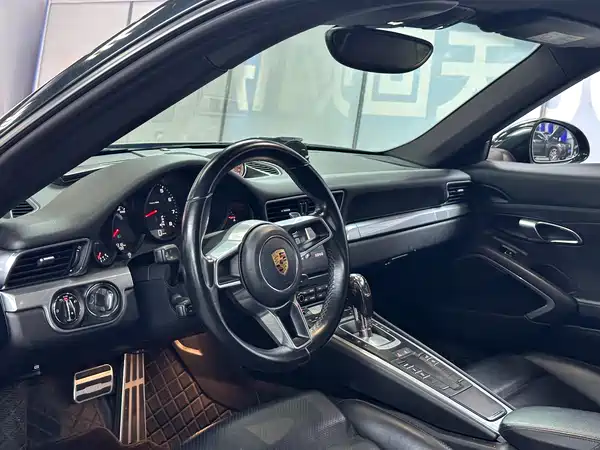 Porsche 911 2016