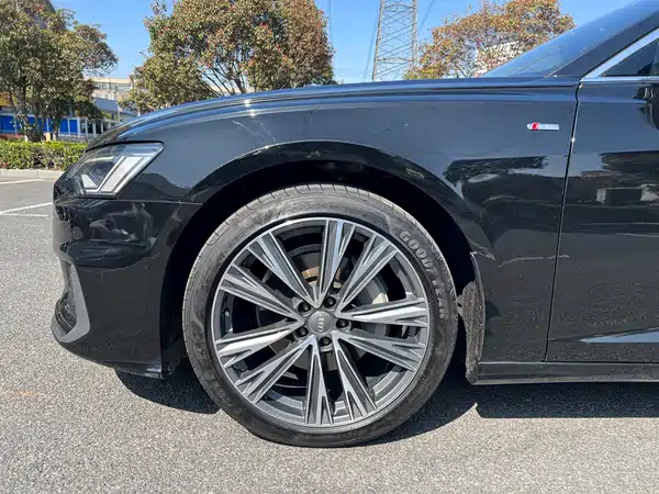 Audi A6L 2021