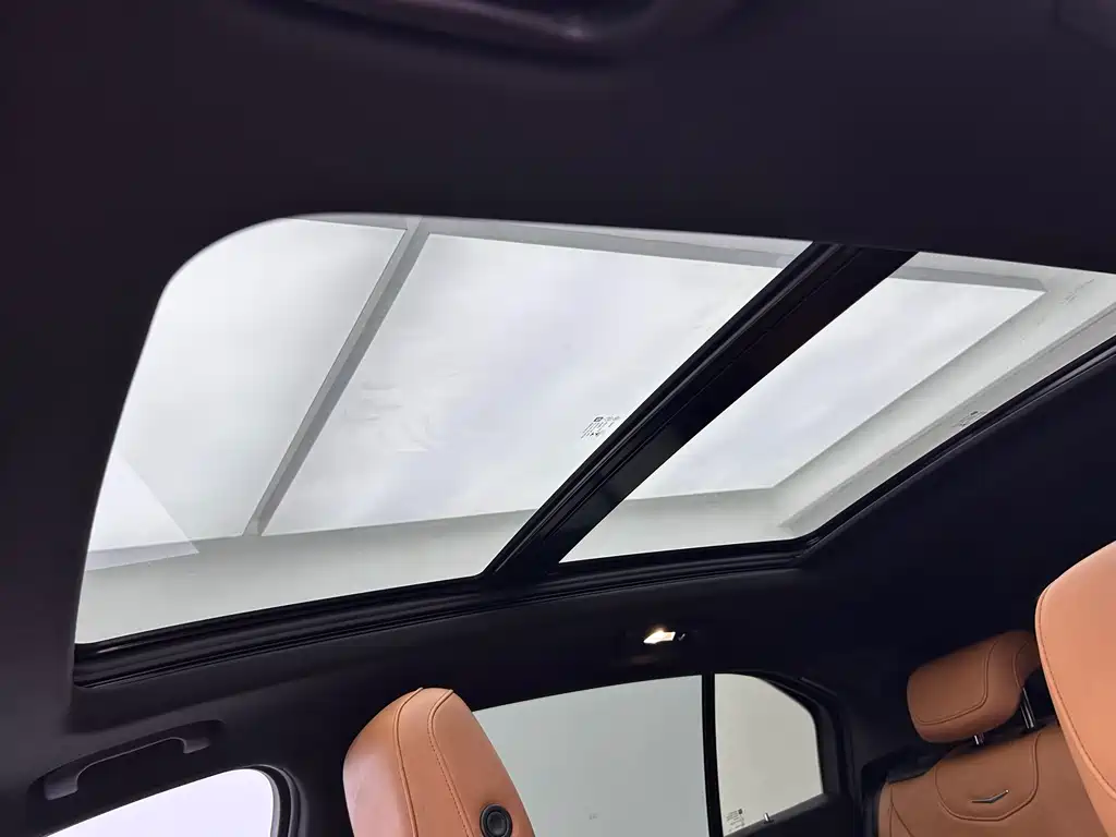 Cadillac XT4 2021 — фото 16