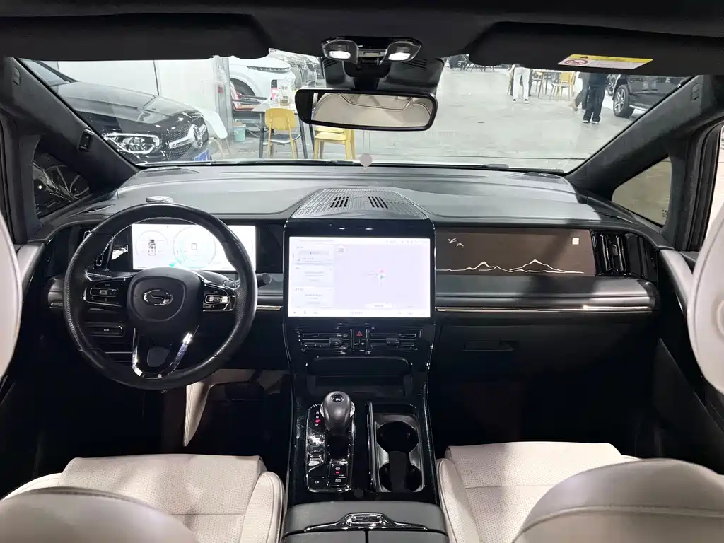 GAC Motor Trumpchi M8 2023 — фото 9