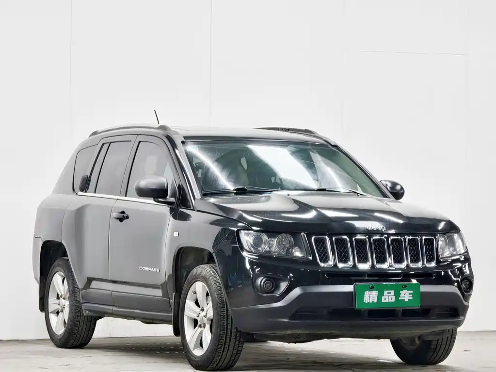 Jeep Compass 2014 — фото 16