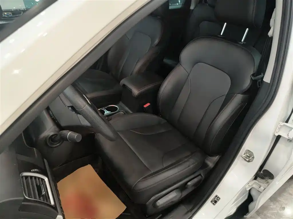 Haval M6 2021 — фото 15