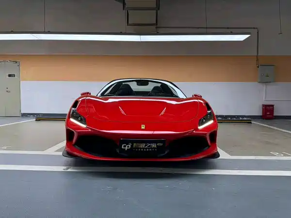 Ferrari F8 2021