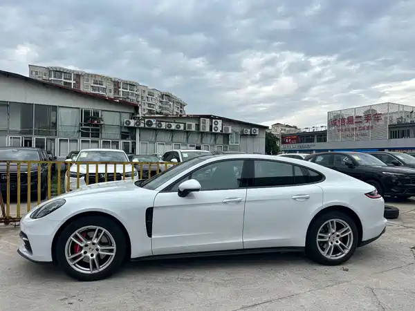 Porsche Panamera 2017
