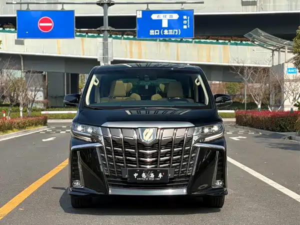 Toyota Alphard 2022
