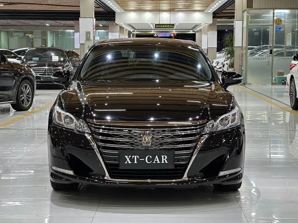 Toyota Crown 2019 — фото 2