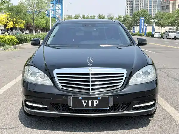 Mercedes-Benz S-Class 2013