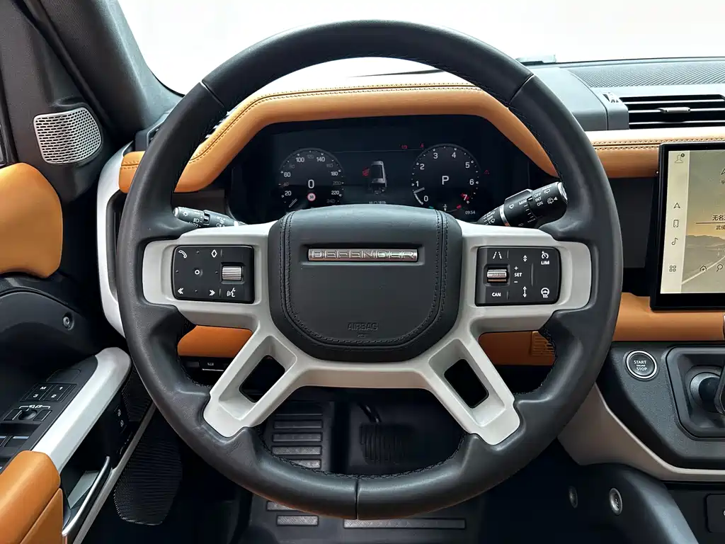 Land Rover Defender 2024 — фото 12